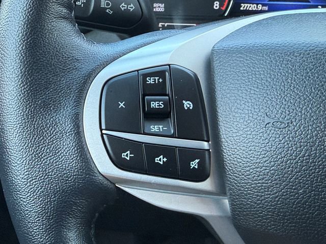 Certified 2022 Ford Explorer XLT w/ Equipment Group 202A image 15