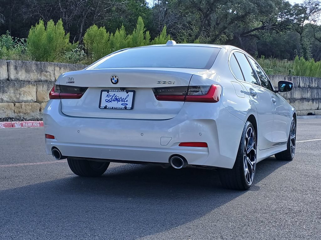 Used 2025 BMW 330i xDrive Sedan w/ M Sport Package AWD/4WD image 3