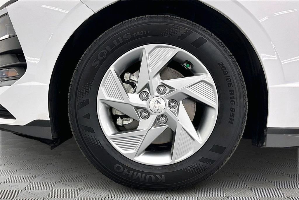 Used 2025 Hyundai Sonata SE image 11