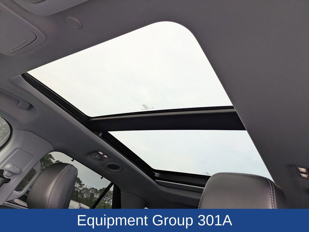 Certified 2022 Ford Explorer Limited w/ Equipment Group 301A image 20