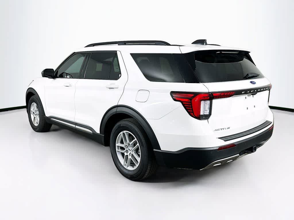 Certified 2025 Ford Explorer Active w/ Active Comfort Package RWD image 4