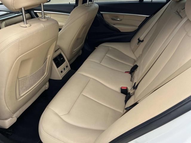 Used 2017 BMW 330i xDrive Sedan image 13