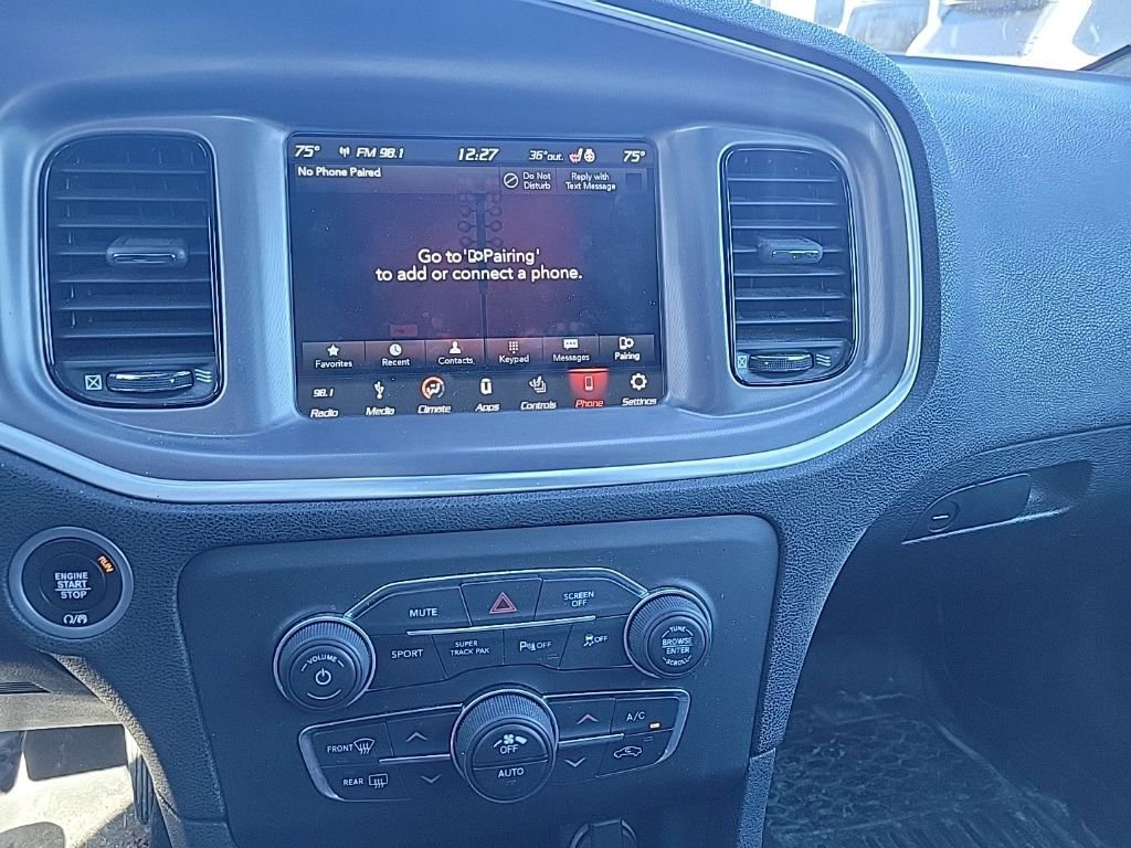 Used 2019 Dodge Charger SXT w/ Blacktop Package image 11