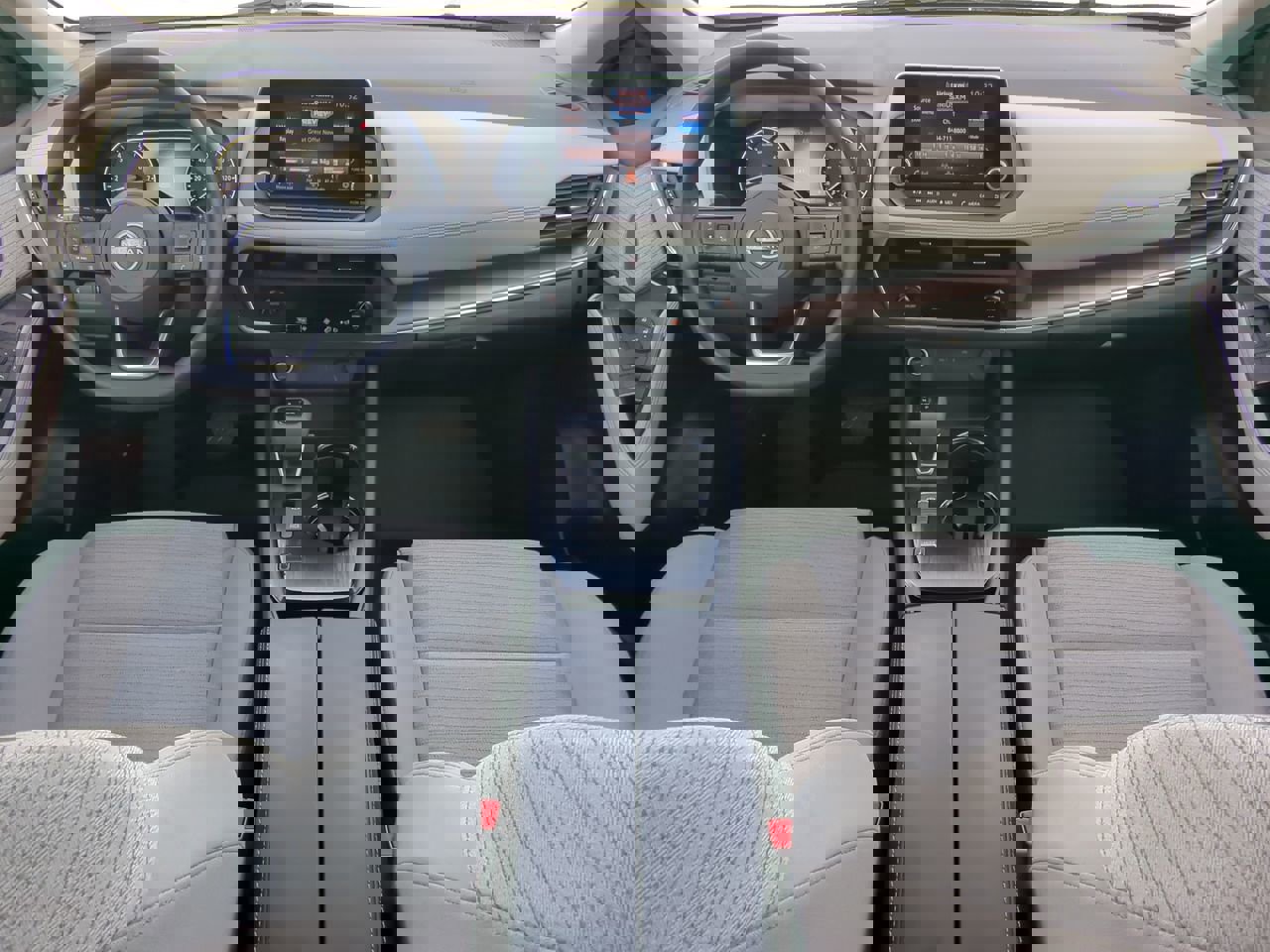 Used 2023 Nissan Rogue SV image 13