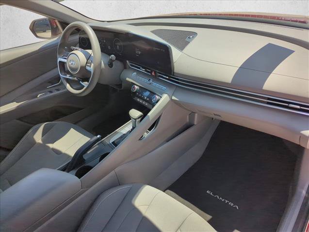 Used 2024 Hyundai Elantra SEL FWD image 24