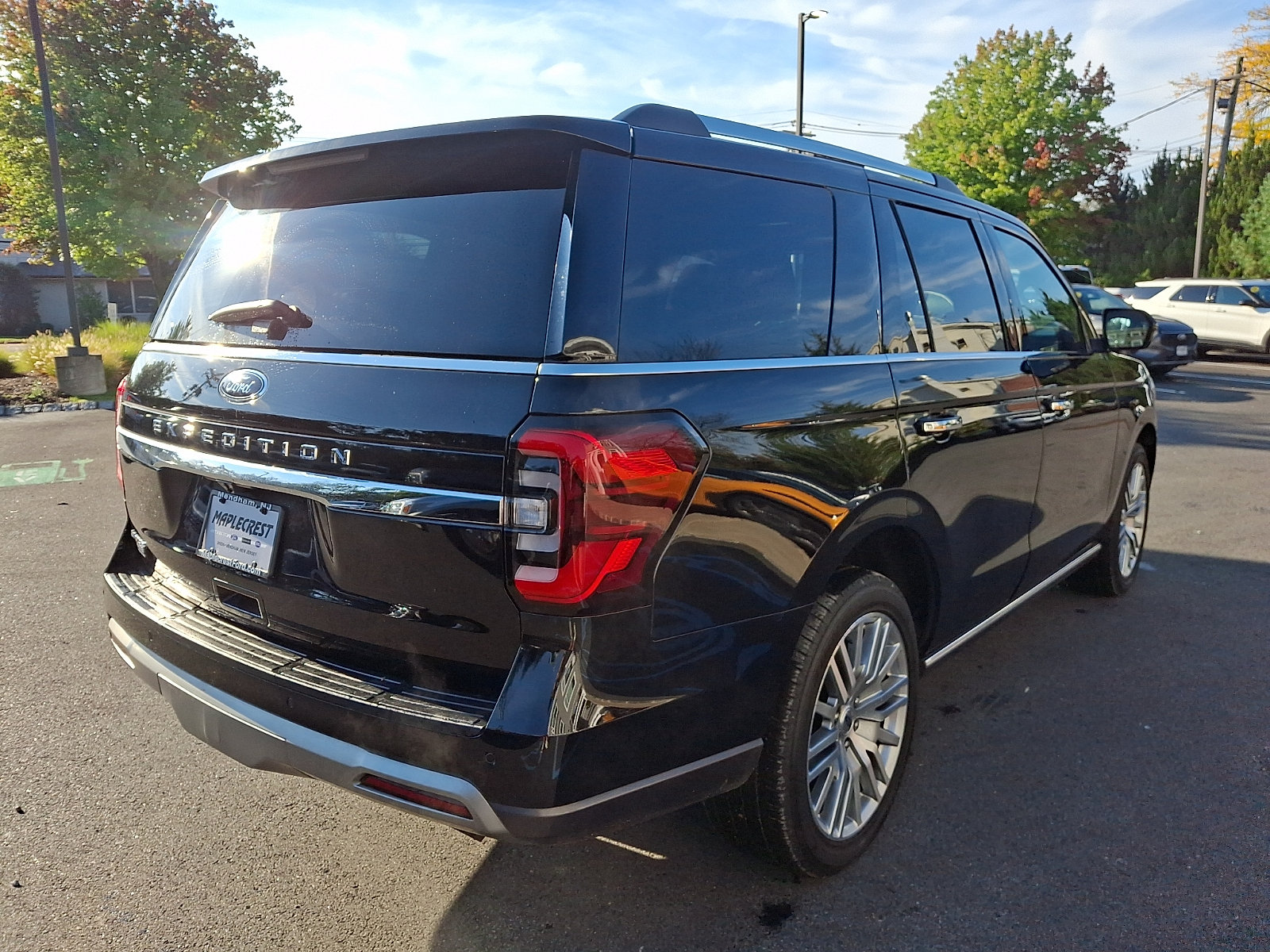 Certified 2024 Ford Expedition Limited AWD/4WD image 5