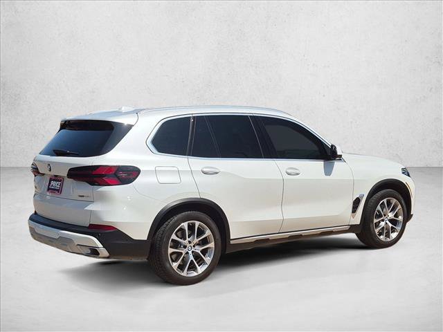Used 2025 BMW X5 xDrive40i w/ Premium Package AWD/4WD image 5