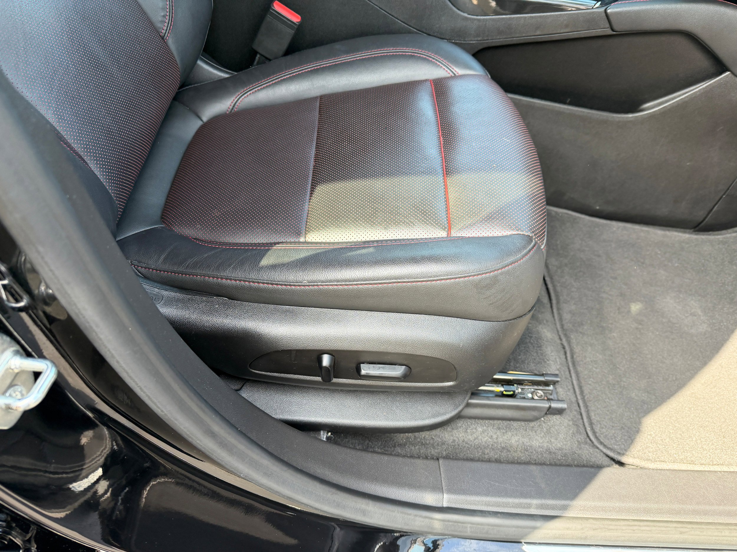 Used 2019 Chevrolet Blazer RS AWD/4WD image 25