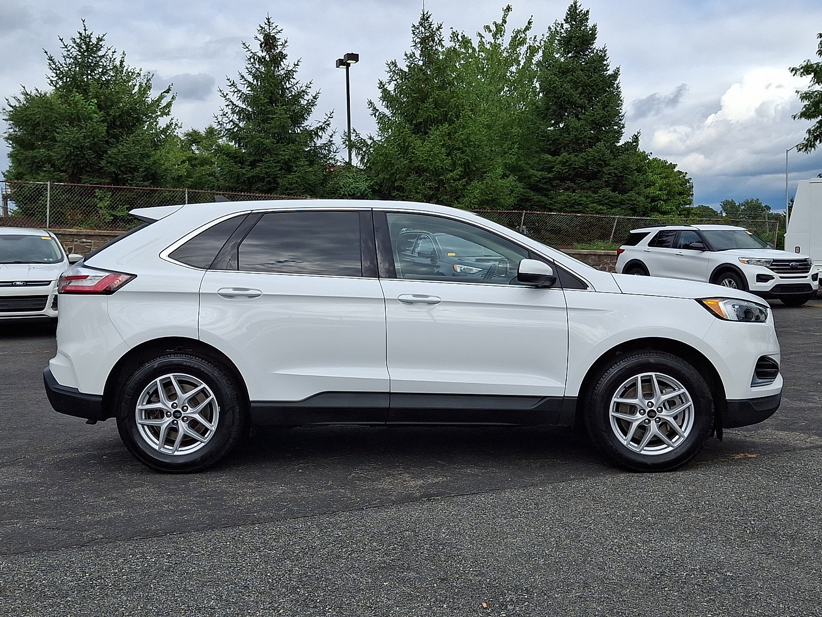 Certified 2024 Ford Edge SEL AWD/4WD image 7