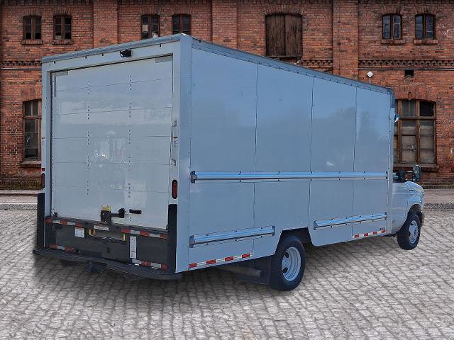Certified 2021 Ford E-350 and Econoline 350 Super Duty image 4
