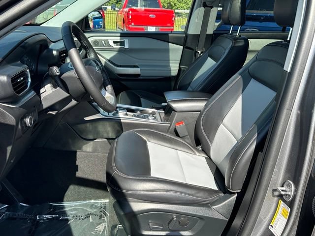 Certified 2024 Ford Explorer XLT w/ Equipment Group 202A AWD/4WD image 21