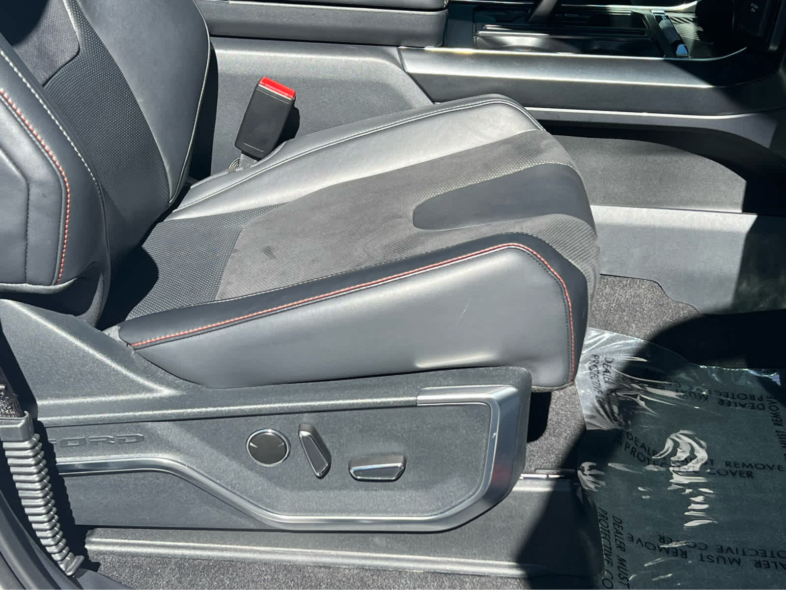 Certified 2025 Ford F150 Raptor AWD/4WD image 26