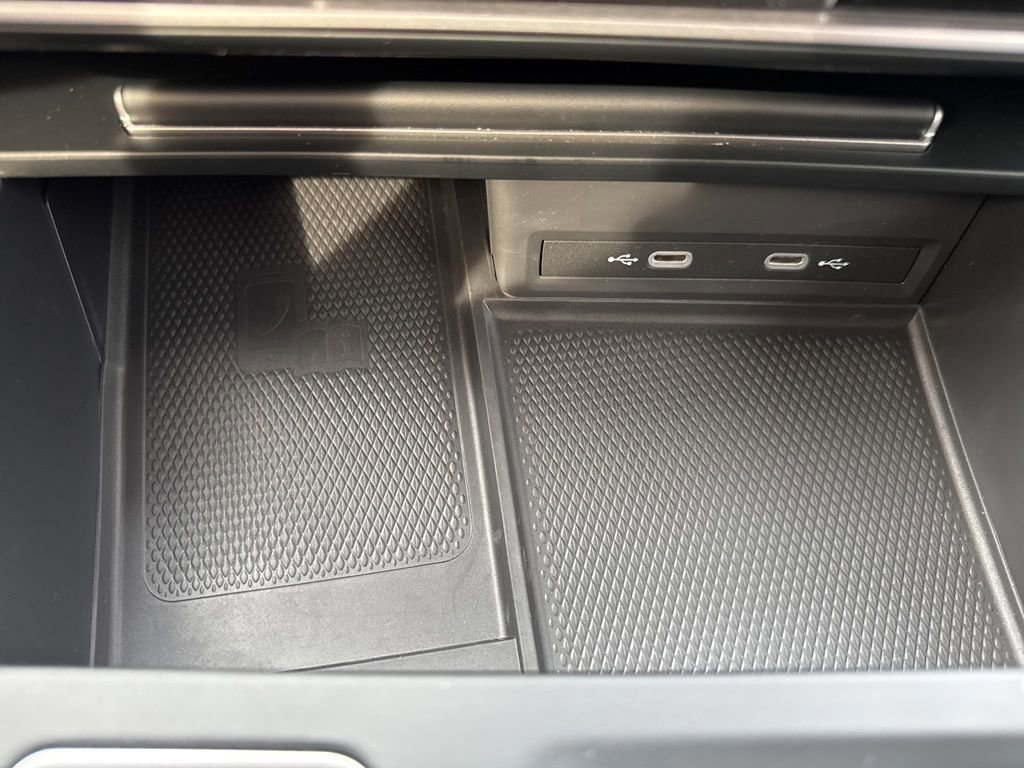 Used 2024 Volkswagen Atlas SE image 27