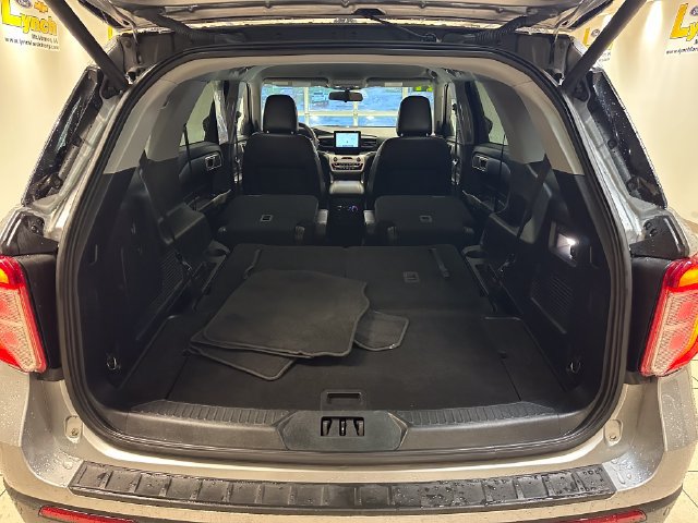 Certified 2021 Ford Explorer XLT w/ Equipment Group 202A AWD/4WD image 24