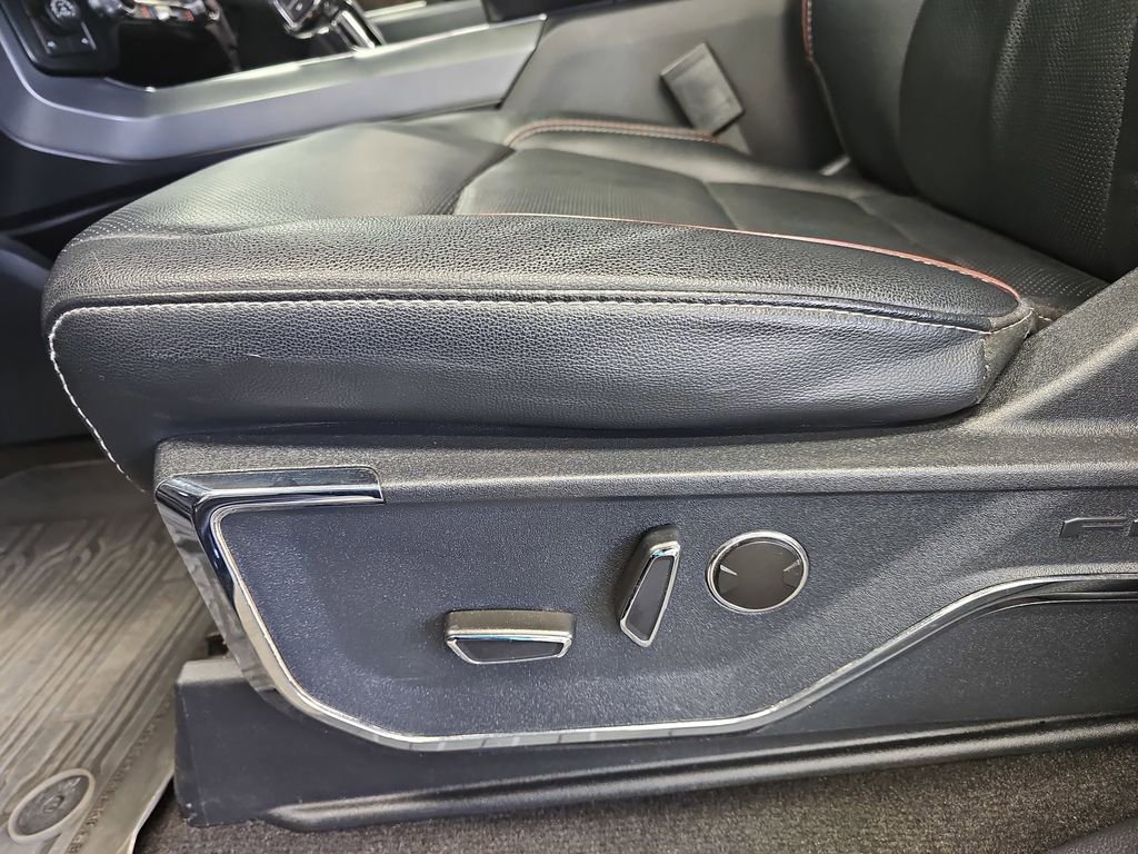 Certified 2022 Ford F150 Lariat w/ Equipment Group 502A High image 28