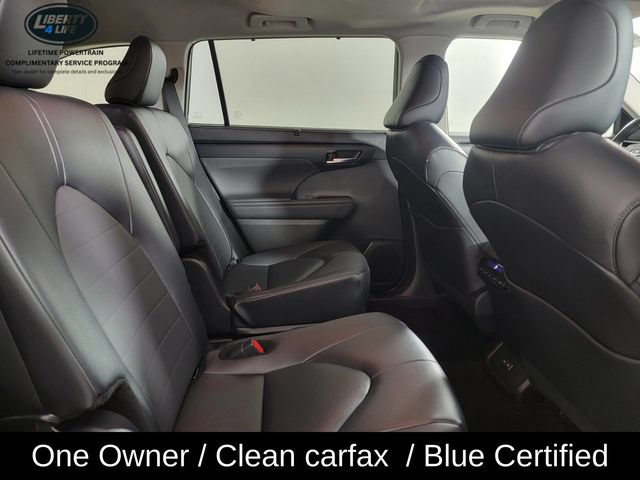 Used 2025 Toyota Highlander XLE AWD/4WD image 17