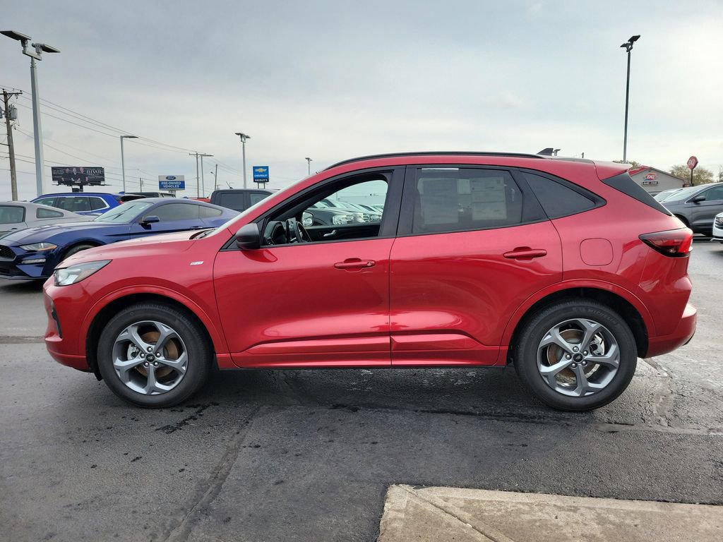 Certified 2023 Ford Escape ST-Line image 2