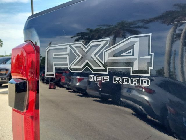 Certified 2023 Ford F250 XLT w/ Black Appearance Package AWD/4WD image 9