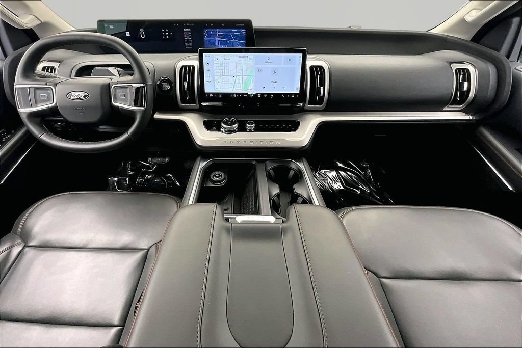 Certified 2025 Ford Expedition Active AWD/4WD image 16