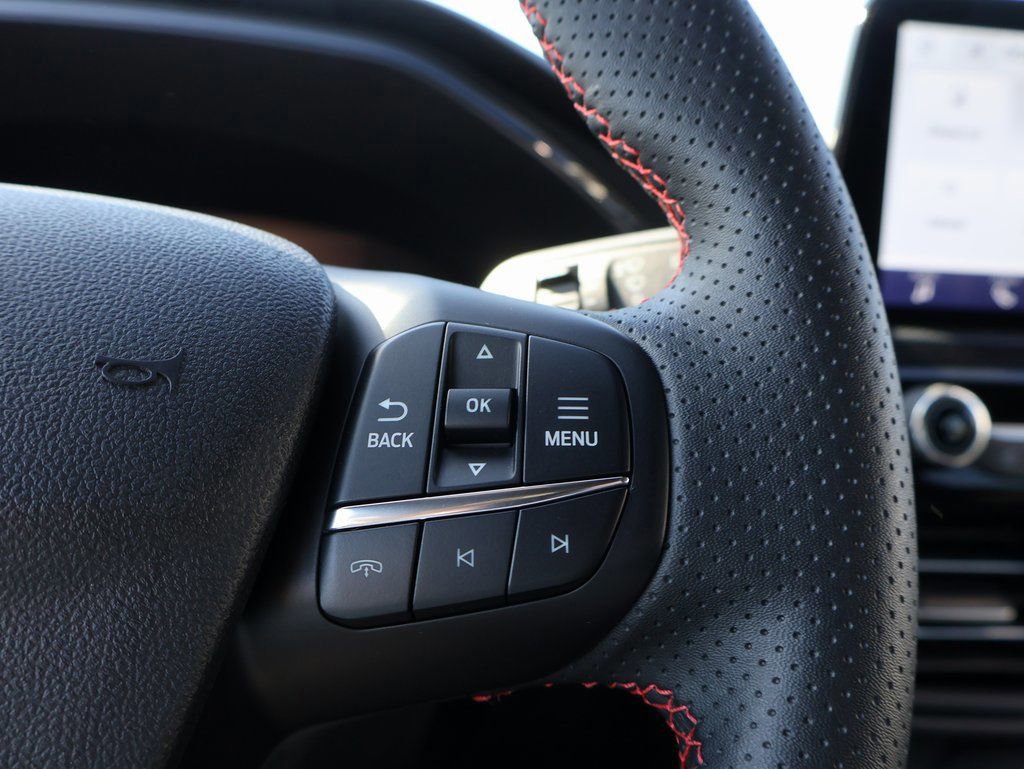 Certified 2025 Ford Escape ST-Line image 28