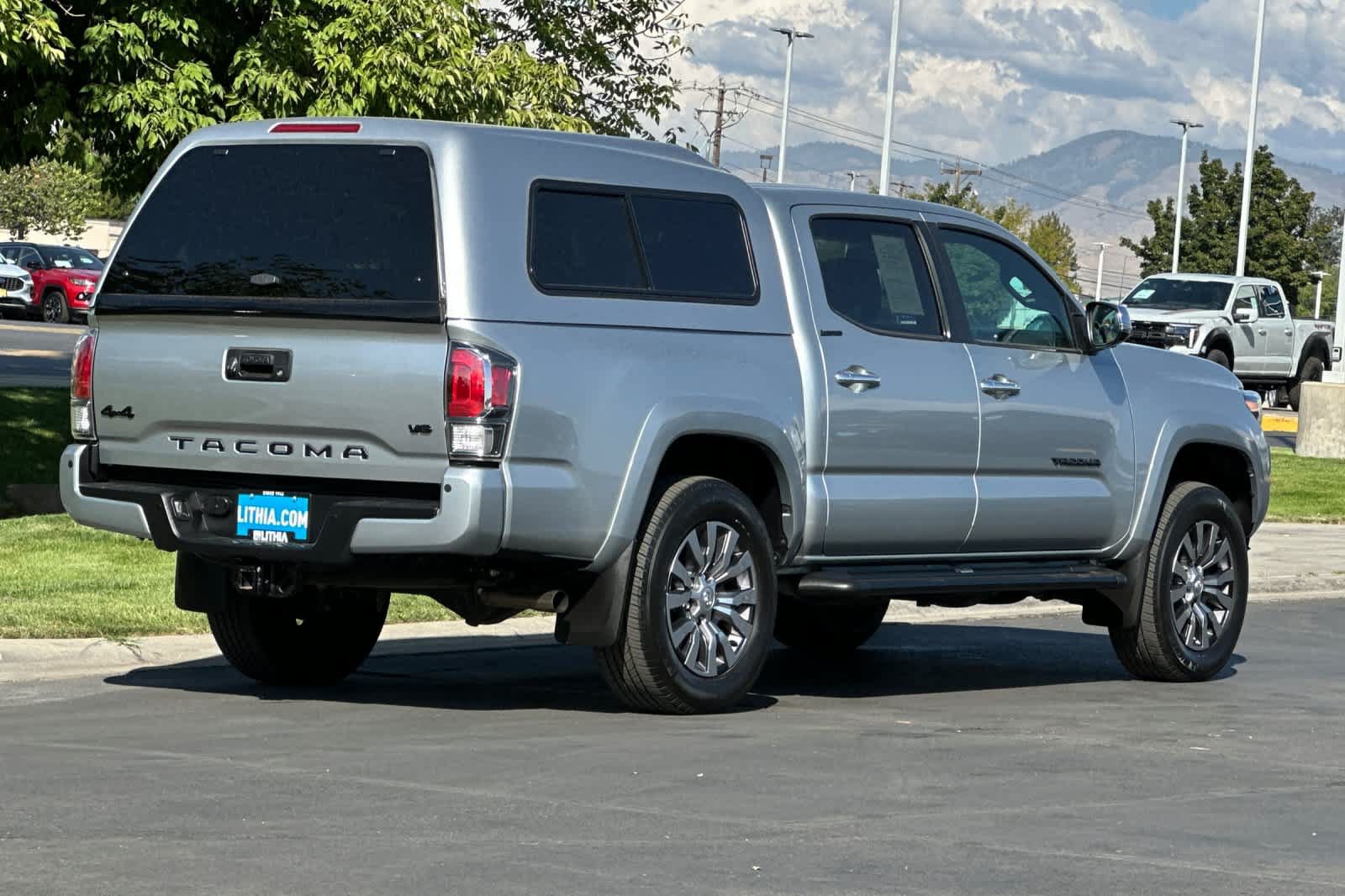 Used 2023 Toyota Tacoma Limited AWD/4WD image 2