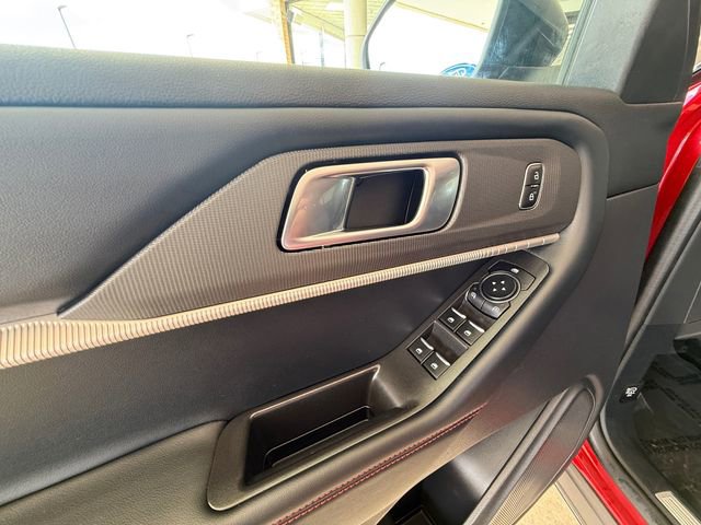 Certified 2025 Ford Explorer ST-Line image 11