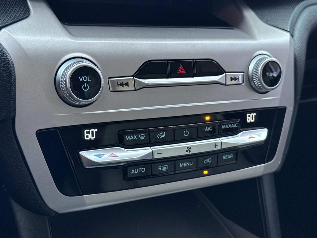 Certified 2021 Ford Explorer 2WD image 14