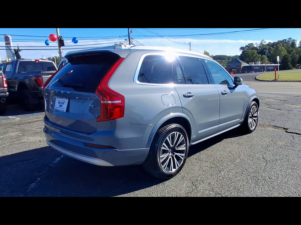 Used 2022 Volvo XC90 T6 Momentum w/ Climate Package AWD/4WD image 8