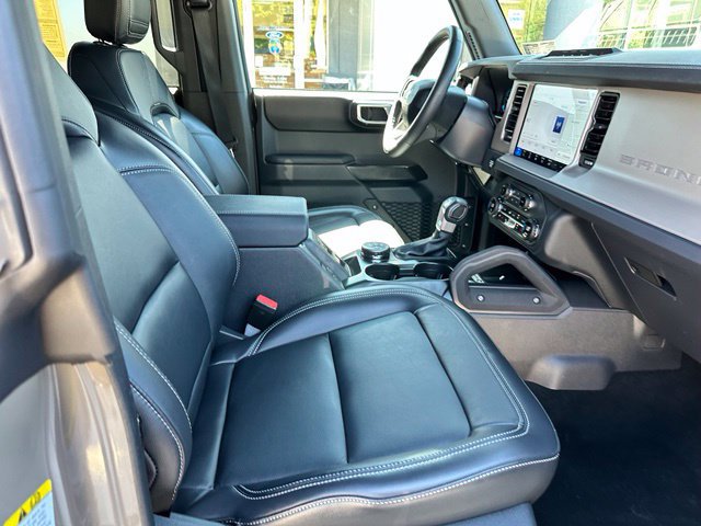 Certified 2025 Ford Bronco Outer Banks w/ Sasquatch Package AWD/4WD image 42