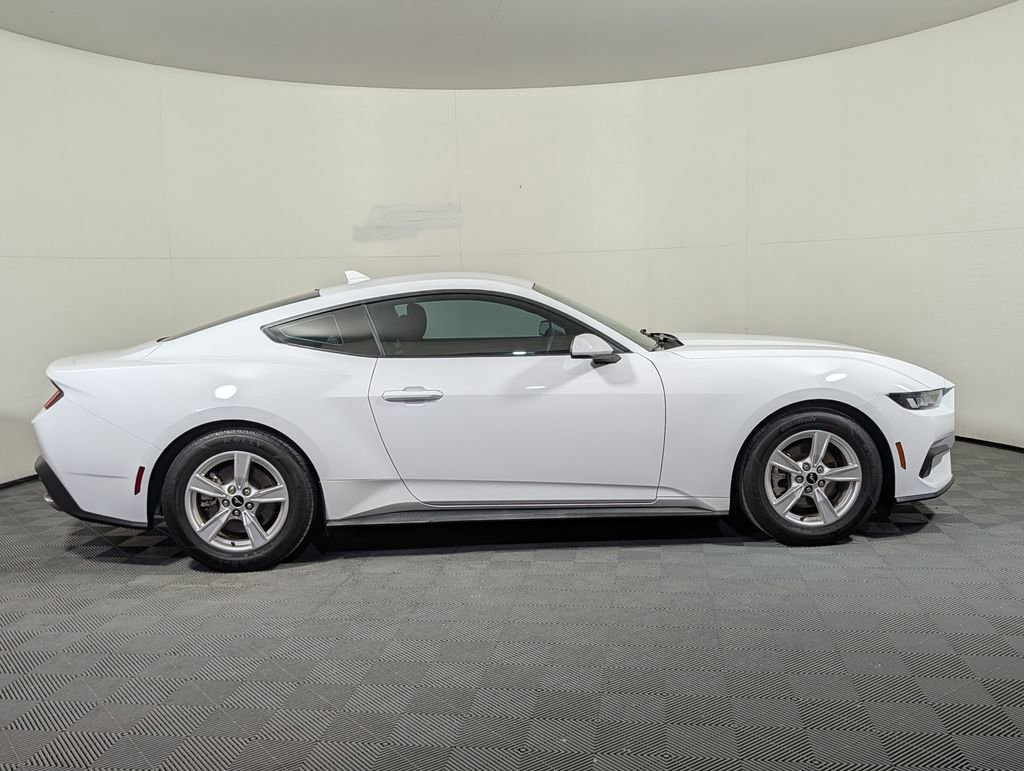 Certified 2024 Ford Mustang Coupe image 6