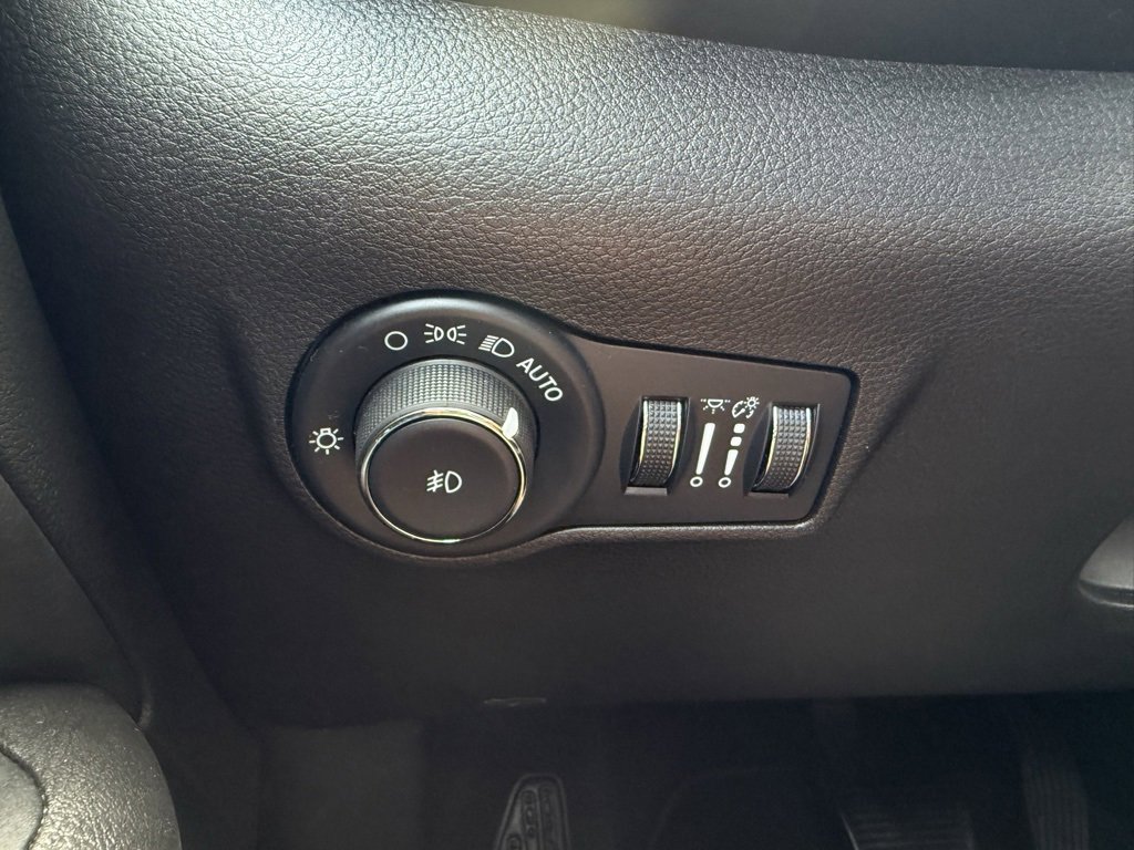 Used 2022 Jeep Compass High Altitude image 13