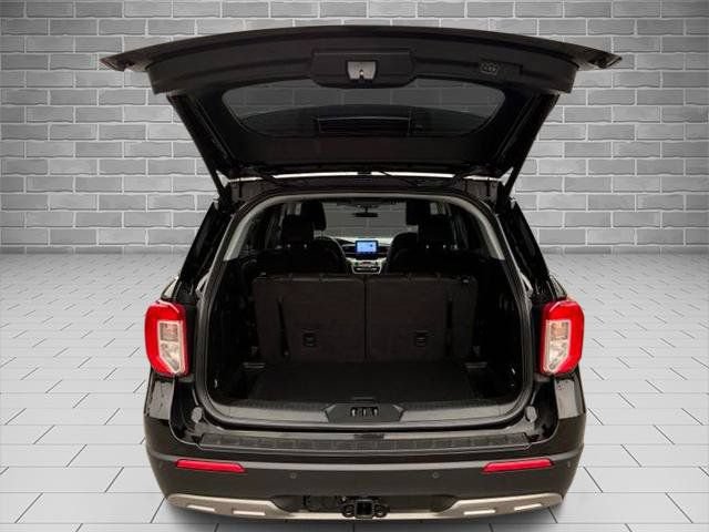 Certified 2023 Ford Explorer XLT AWD/4WD image 6