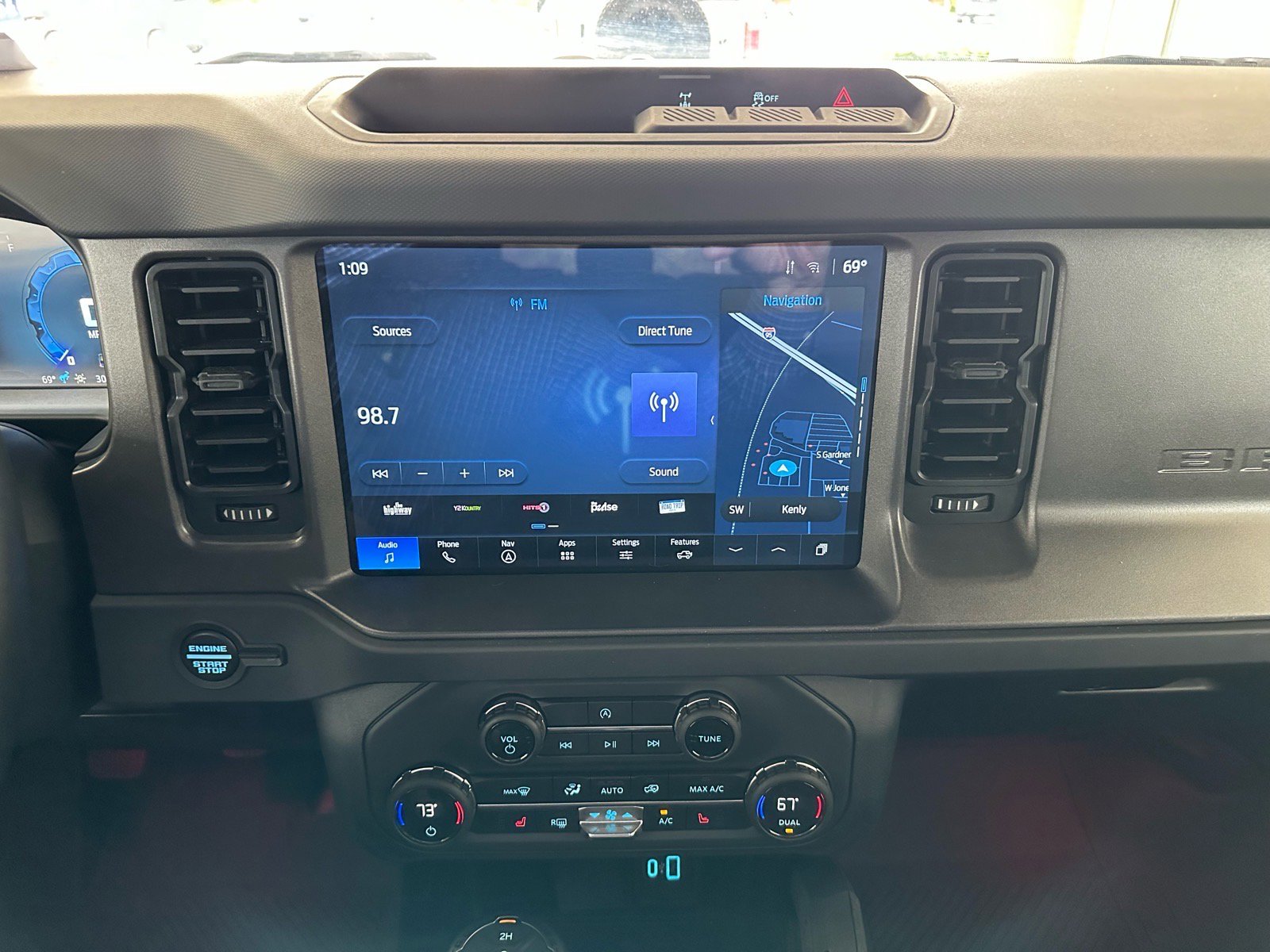 Certified 2025 Ford Bronco Big Bend w/ Black Diamond Package AWD/4WD image 28