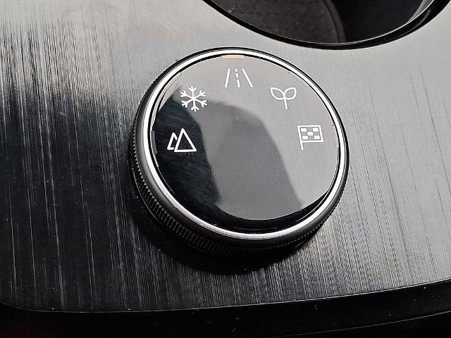 Used 2023 Nissan Rogue SV w/ SV Premium Package image 27