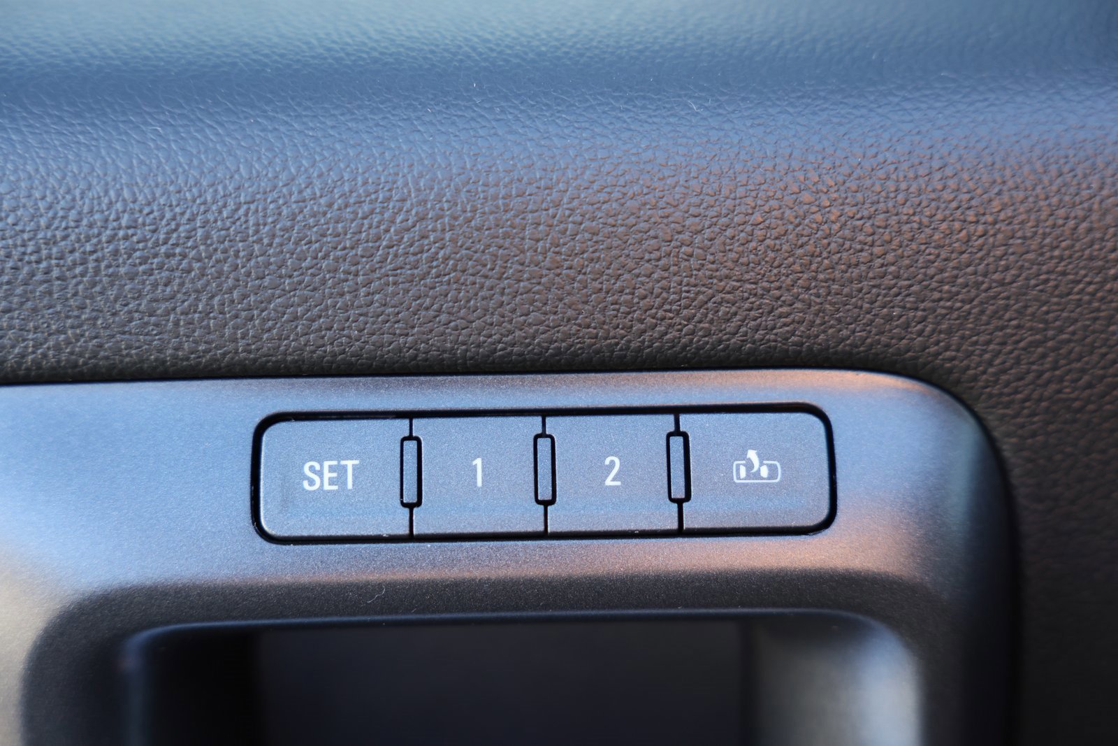 Used 2018 Chevrolet Silverado 1500 LTZ Z71 w/ LTZ Plus Package image 17