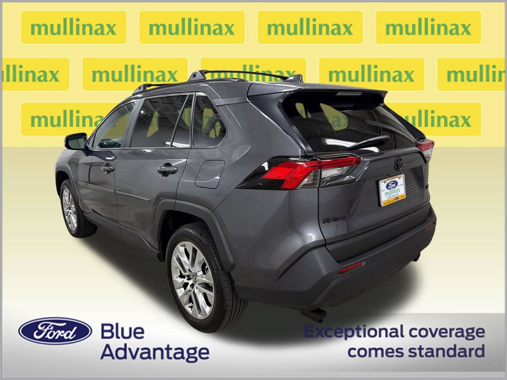 Used 2025 Toyota RAV4 XLE Premium FWD image 11