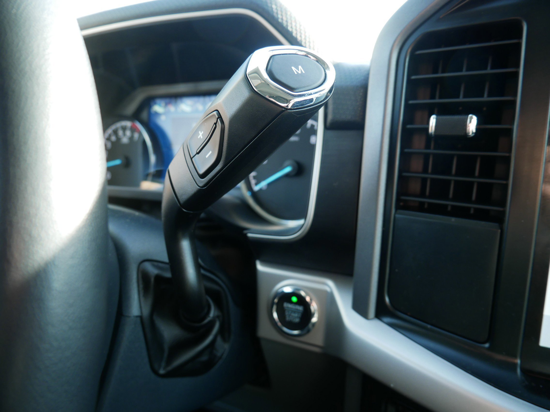 Certified 2022 Ford F150 XLT w/ Equipment Group 302A High image 20