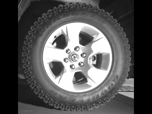 Used 2022 RAM 1500 Big Horn AWD/4WD image 12