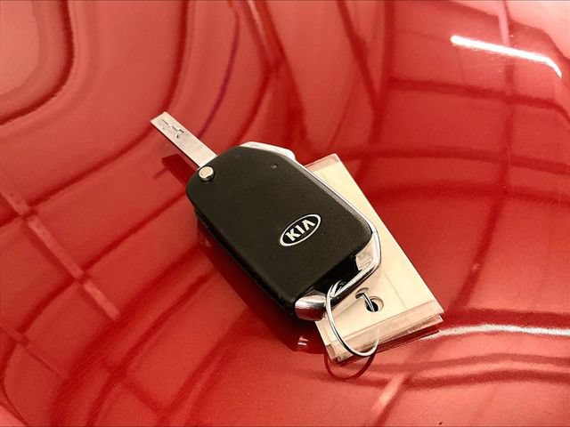Used 2019 Kia Forte LXS FWD image 9