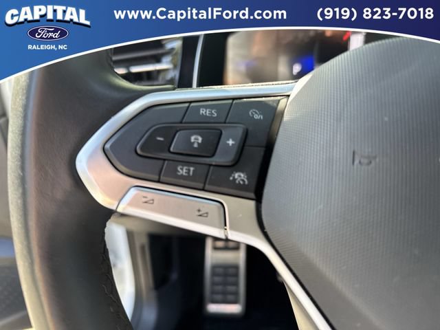 Used 2025 Volkswagen Jetta Sport FWD image 22