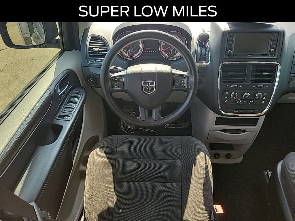 Used 2020 Dodge Grand Caravan SE w/ UConnect Hands-Free Group FWD image 9