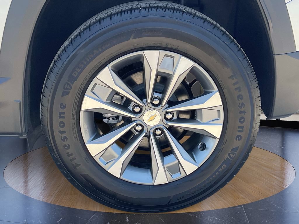 Used 2026 Chevrolet Equinox LT FWD image 34