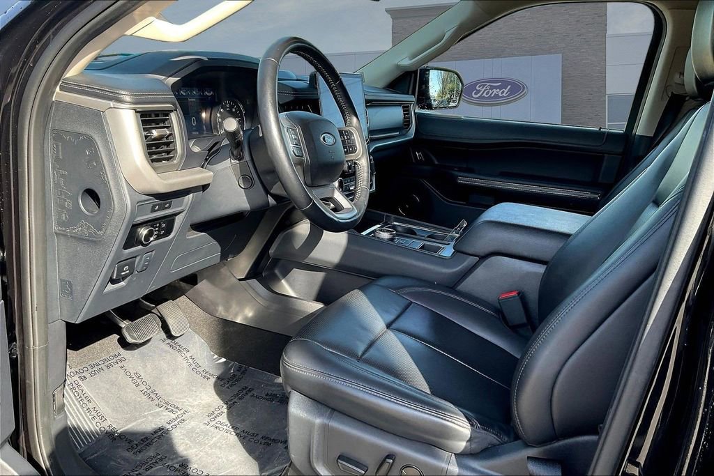 Certified 2024 Ford Expedition Max XLT image 17