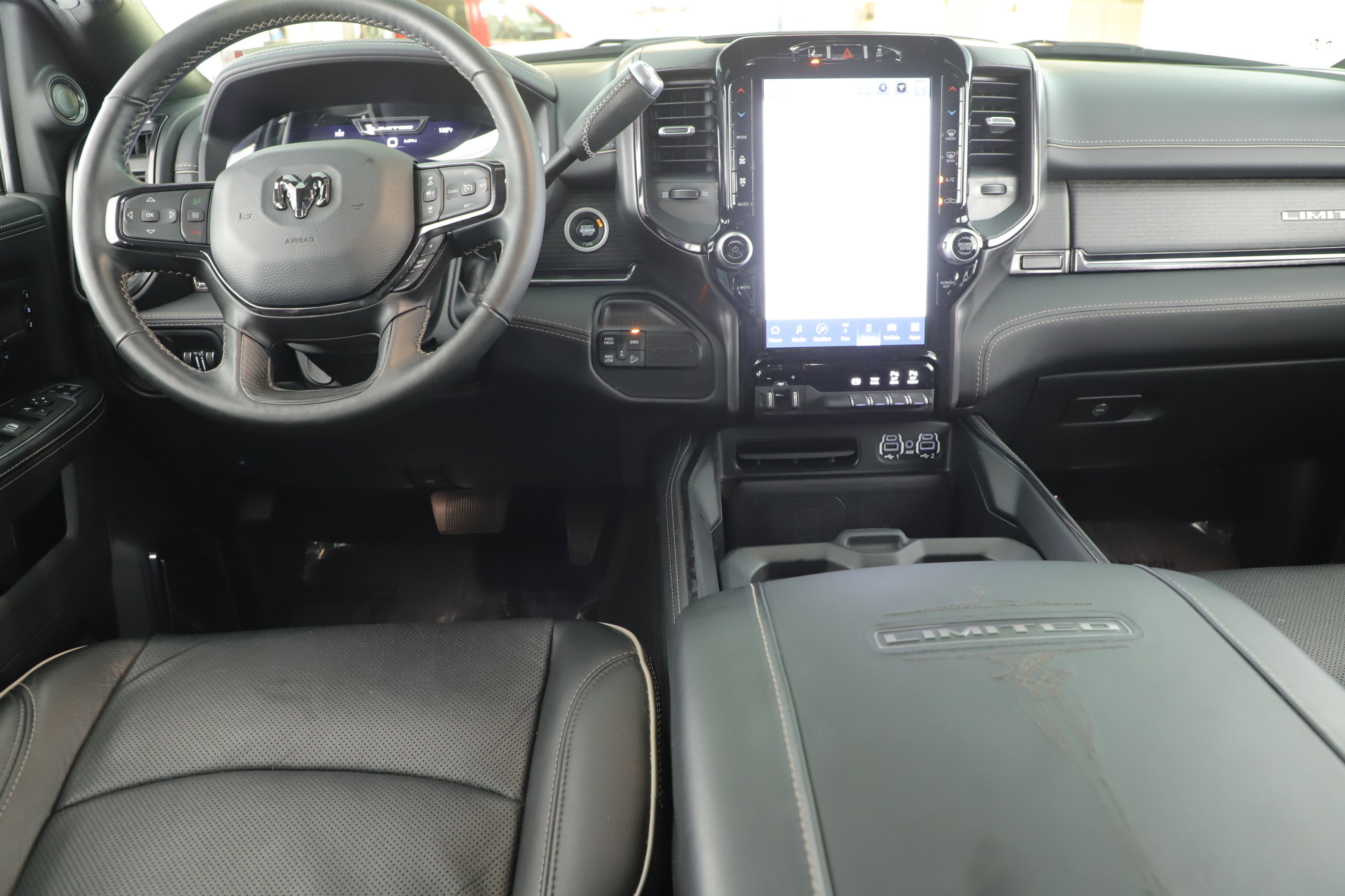 Used 2024 RAM 2500 Limited image 25