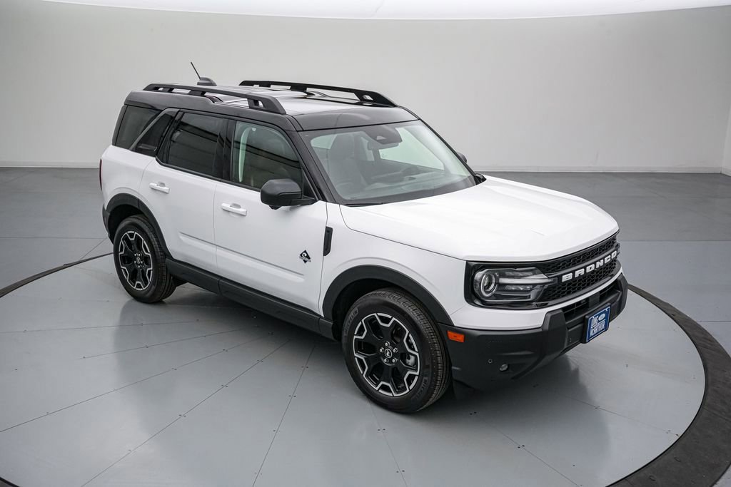 Certified 2025 Ford Bronco Sport Outer Banks w/ Outer Banks Tech Package+ image 8