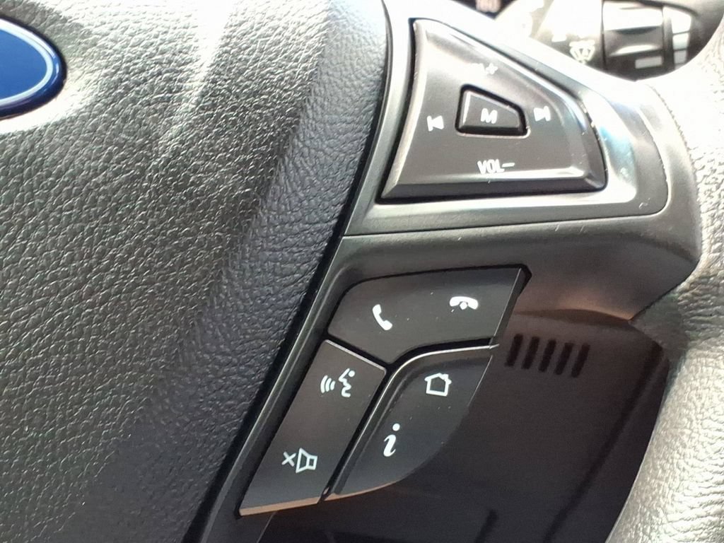 Certified 2020 Ford Edge SE FWD image 23