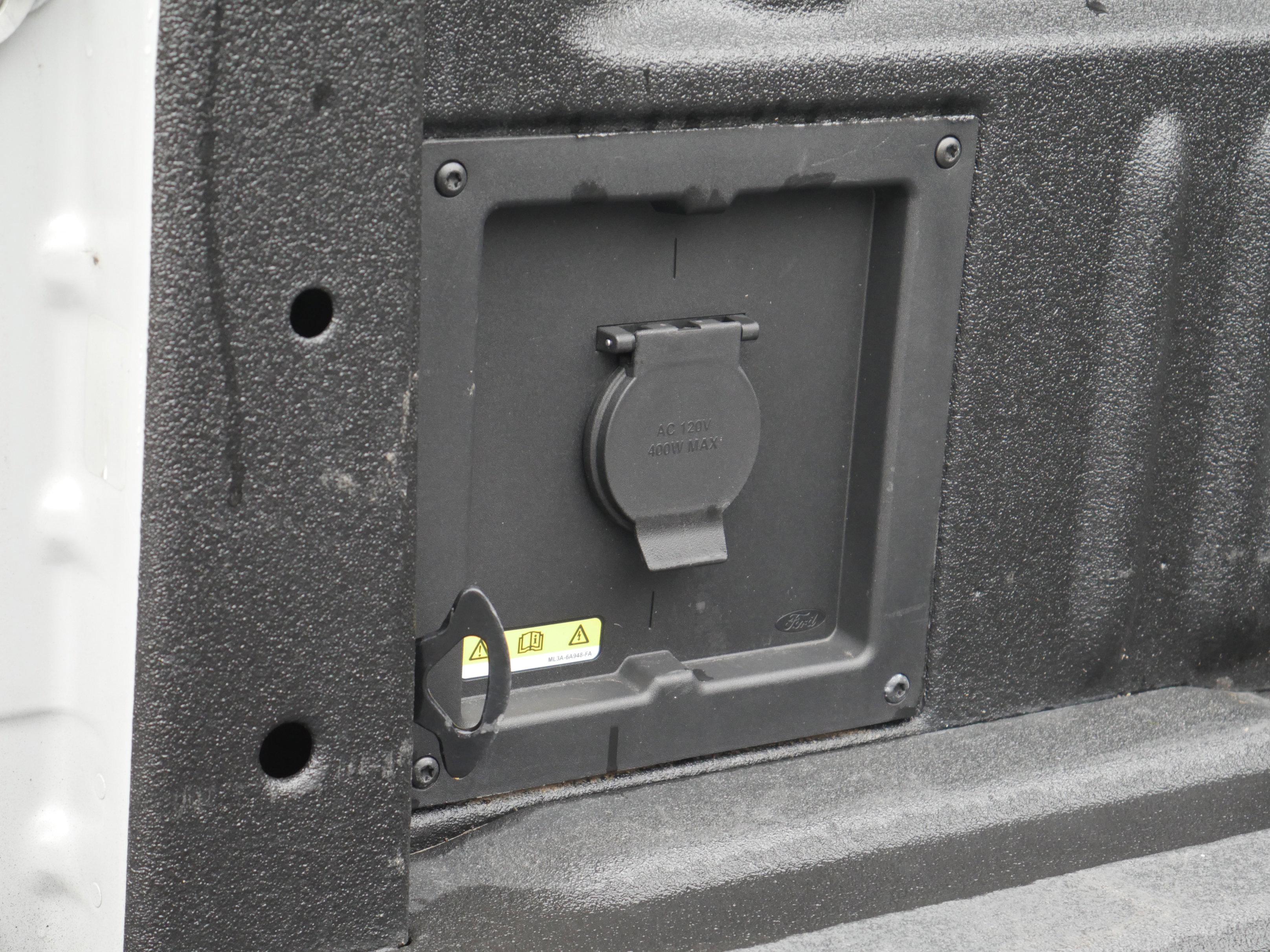 Certified 2024 Ford F150 XLT w/ Equipment Group 302A MID image 27