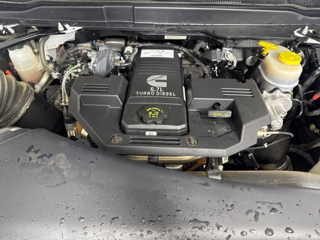 Used 2024 RAM 3500 Laramie AWD/4WD image 9