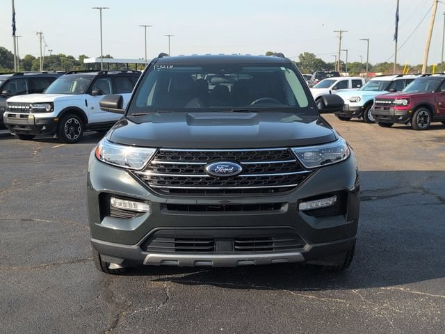 Certified 2023 Ford Explorer XLT w/ Equipment Group 202A AWD/4WD image 2