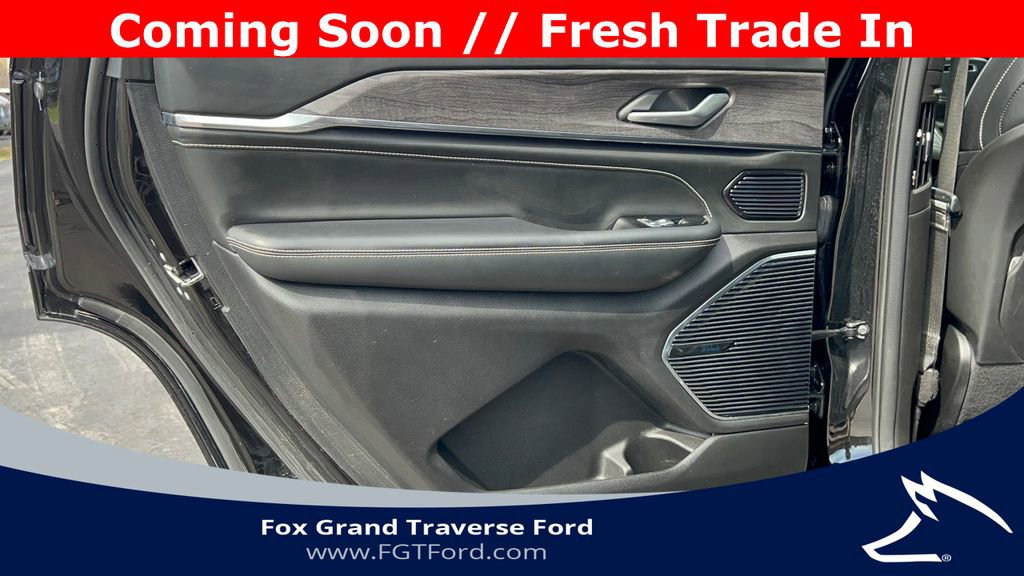 Used 2024 Jeep Grand Cherokee L Overland w/ Trailer Tow Package AWD/4WD image 34
